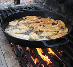 Eagle Lake Lodge with Guides that make Shore Lunch